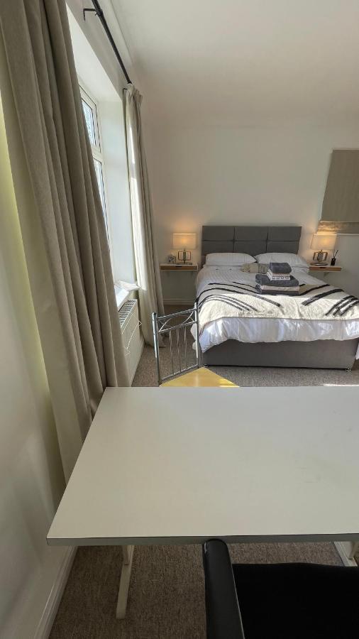Fab Stay Uk - Coastal And Country Retreat With Free Secure Off Road Parking Minutes From Both Dover And Deal Buitenkant foto