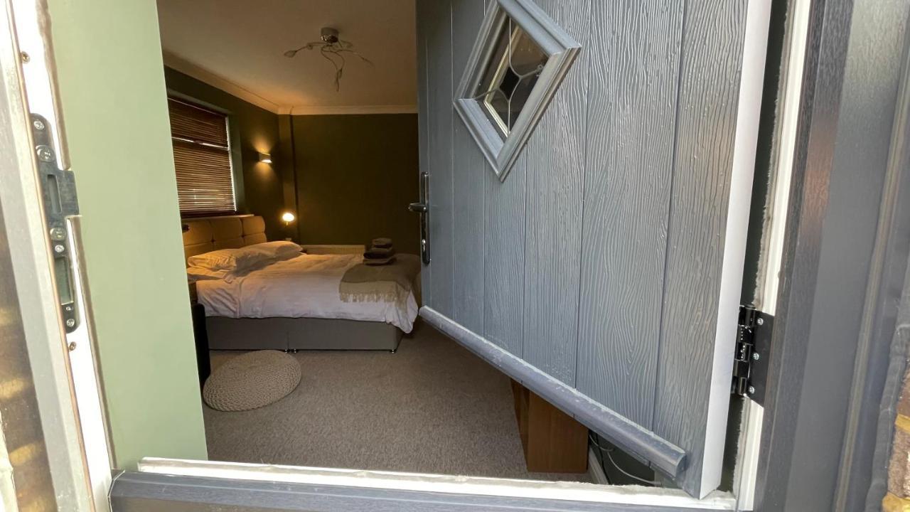 Fab Stay Uk - Coastal And Country Retreat With Free Secure Off Road Parking Minutes From Both Dover And Deal Buitenkant foto